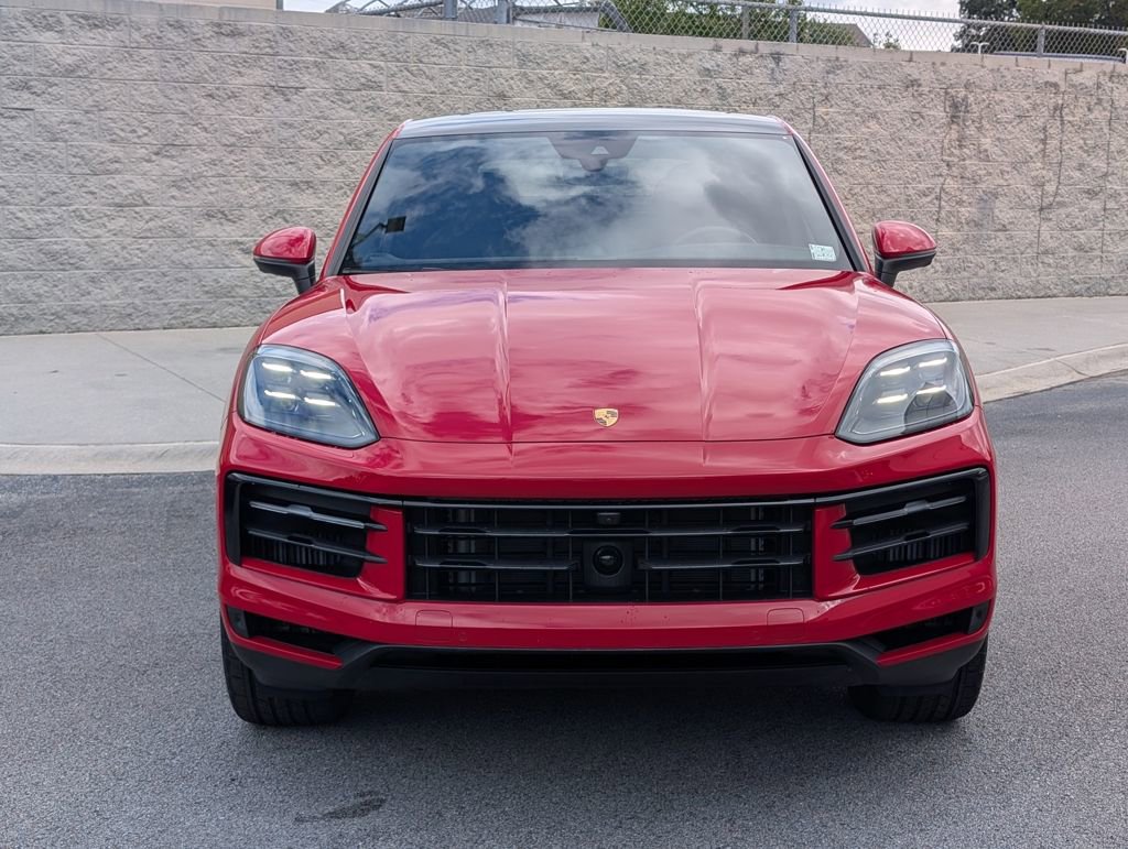 Certified 2025 Porsche Cayenne Coupe image 10