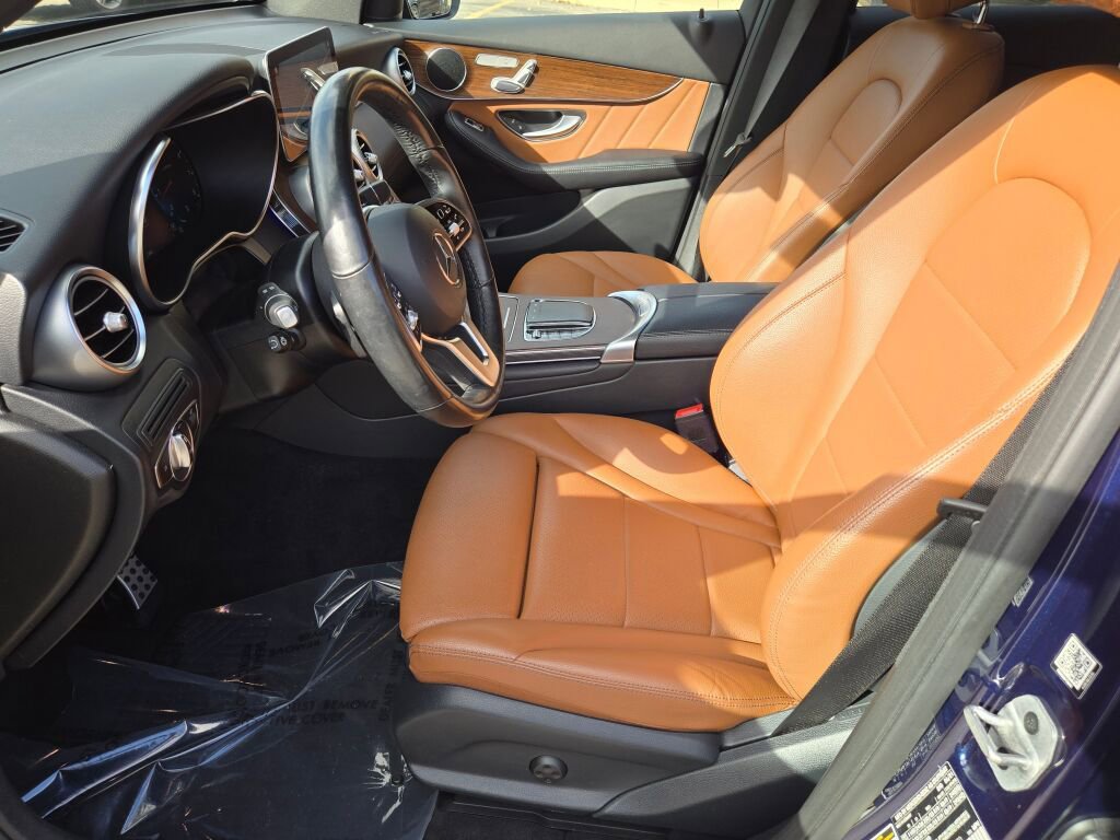 Used 2021 Mercedes-Benz GLC 300 4MATIC image 21