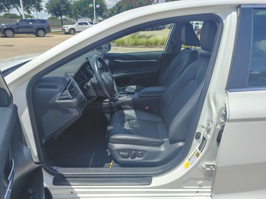 Used 2023 Toyota Camry SE FWD image 20