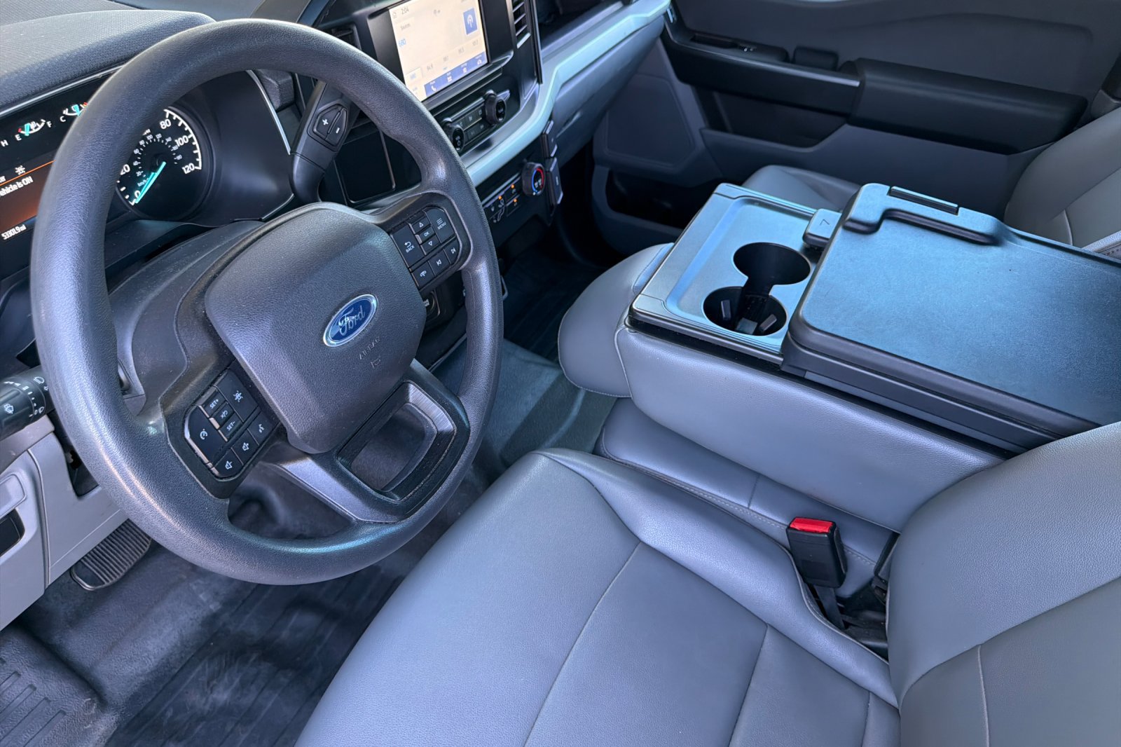Used 2022 Ford F150 XL w/ Equipment Group 101A High RWD image 12
