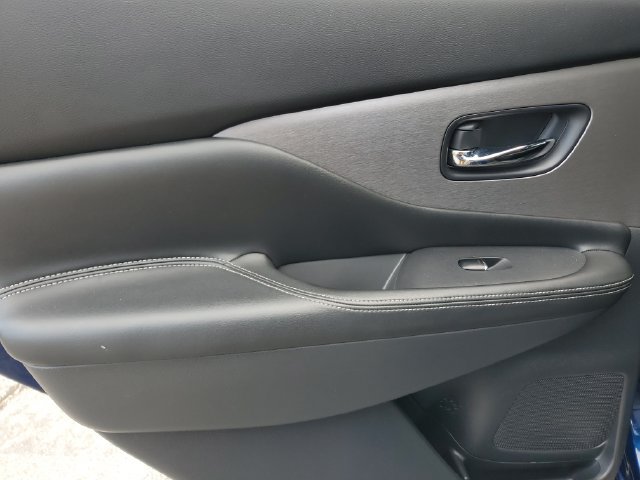Used 2021 Nissan Murano SL w/ SL Moonroof Package FWD image 15