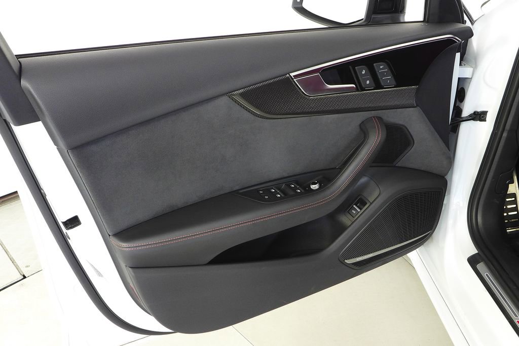 Used 2022 Audi S4 Premium Plus image 11