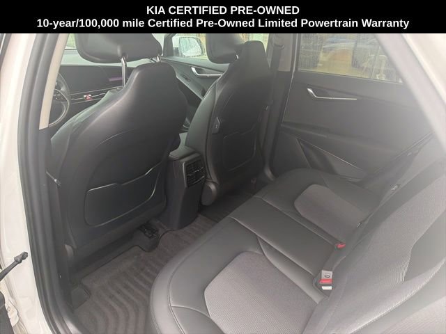 Certified 2025 Kia Niro EX image 9