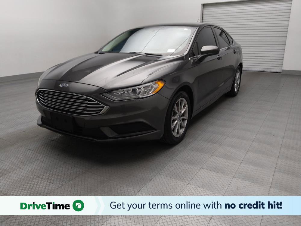 Used 2017 Ford Fusion SE w/ Fusion SE Technology Package FWD image 1