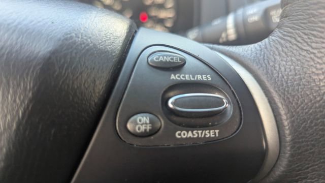 Used 2017 Nissan Pathfinder SL w/ SL Premium Package image 30