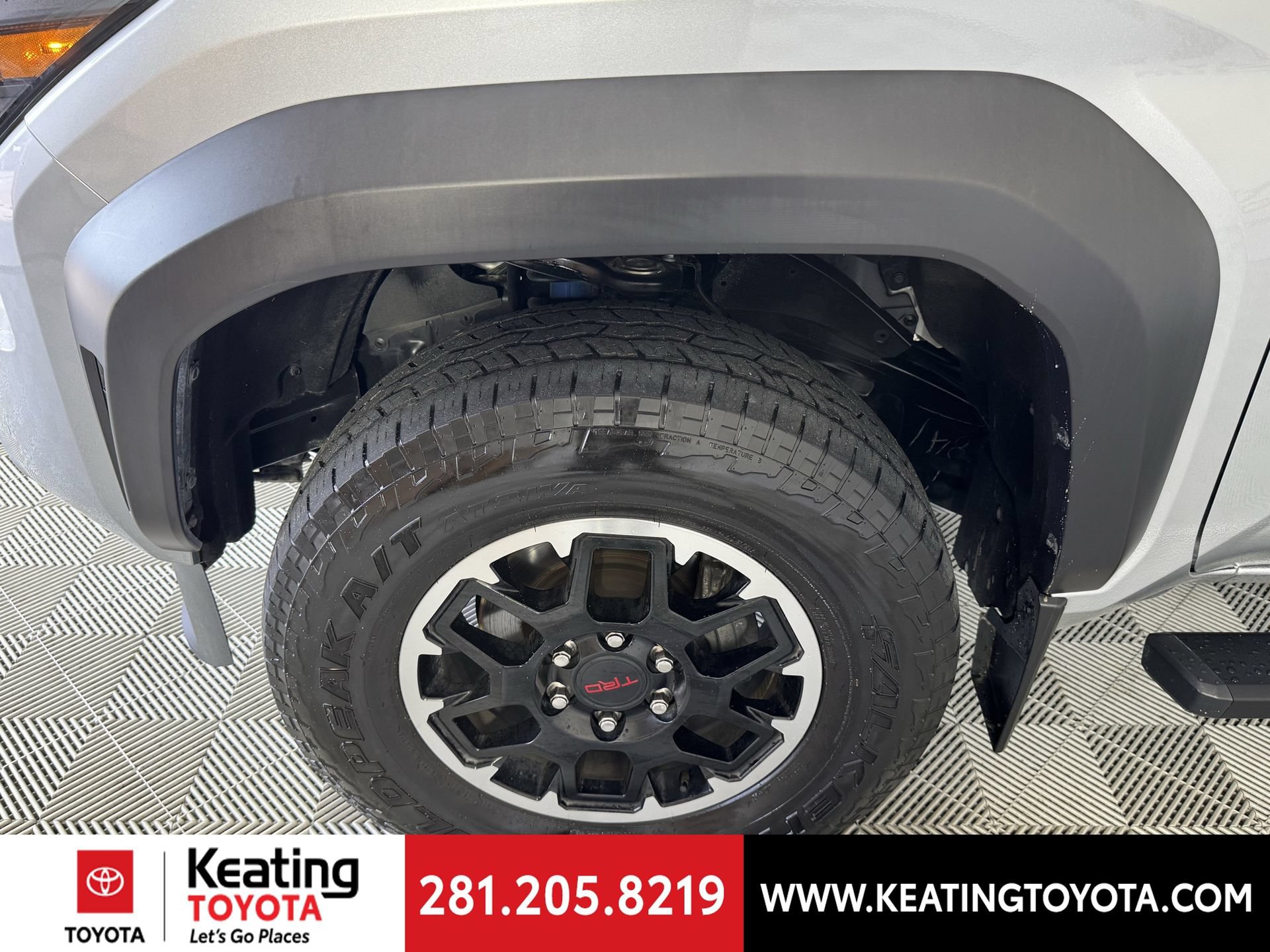 Used 2024 Toyota Tacoma TRD Off-Road w/ TRD Off Road Upgrade Package AWD/4WD image 31