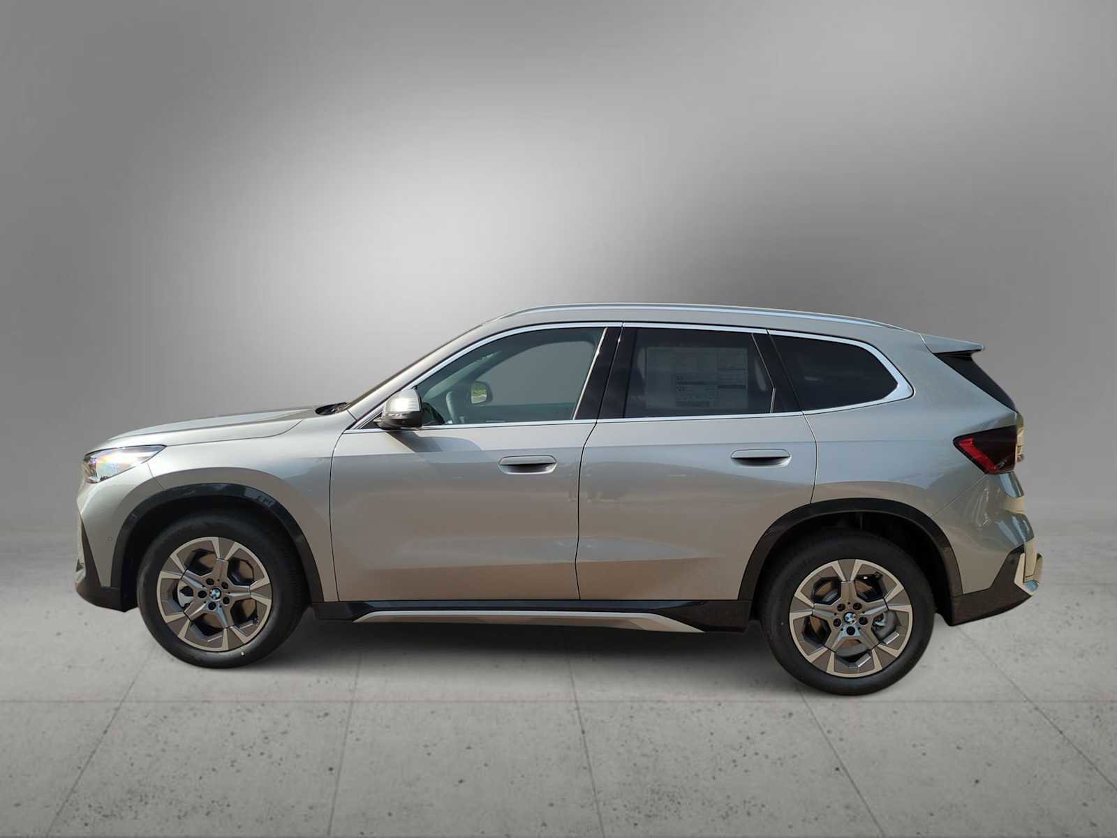 New 2026 BMW X1 xDrive28i AWD/4WD image 5