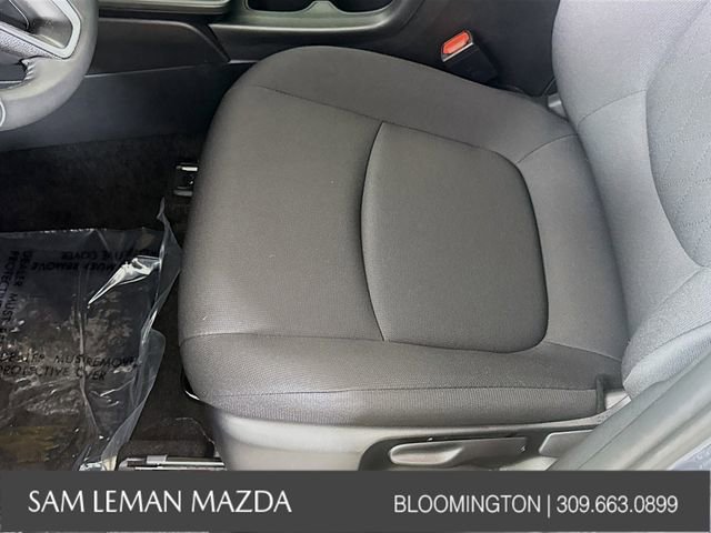 Used 2026 Toyota Corolla Cross LE image 18