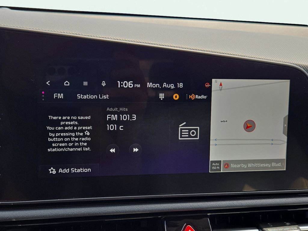 New 2025 Kia Niro EX Touring image 27