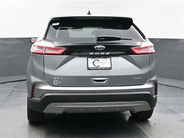 Used 2024 Ford Edge SEL image 4