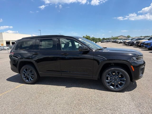 New 2026 Jeep Grand Cherokee L Limited AWD/4WD image 2