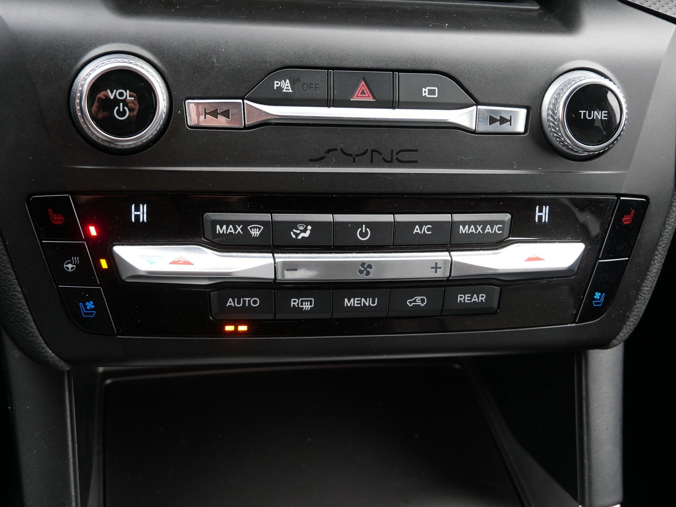 Used 2020 Ford Explorer ST AWD/4WD image 23