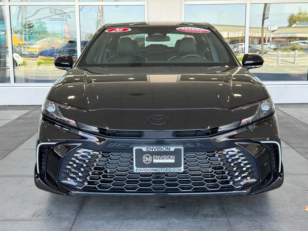 Certified 2026 Toyota Camry Hybrid FWD image 5