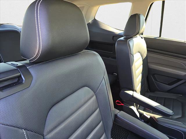 Used 2021 Volkswagen Atlas SEL Premium image 19