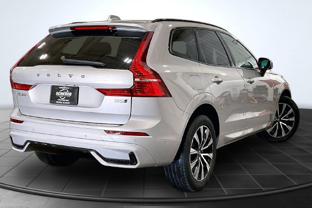 Used 2024 Volvo XC60 B5 Plus w/ Protection Package Premier AWD/4WD image 3