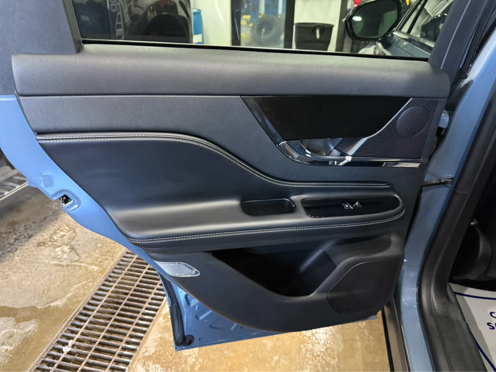 Used 2023 Lincoln Corsair AWD w/ Equipment Group 101A image 19