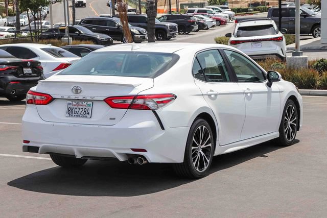Used 2019 Toyota Camry SE FWD image 7