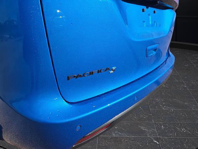 New 2026 Chrysler Pacifica Select w/ S Appearance Package image 35