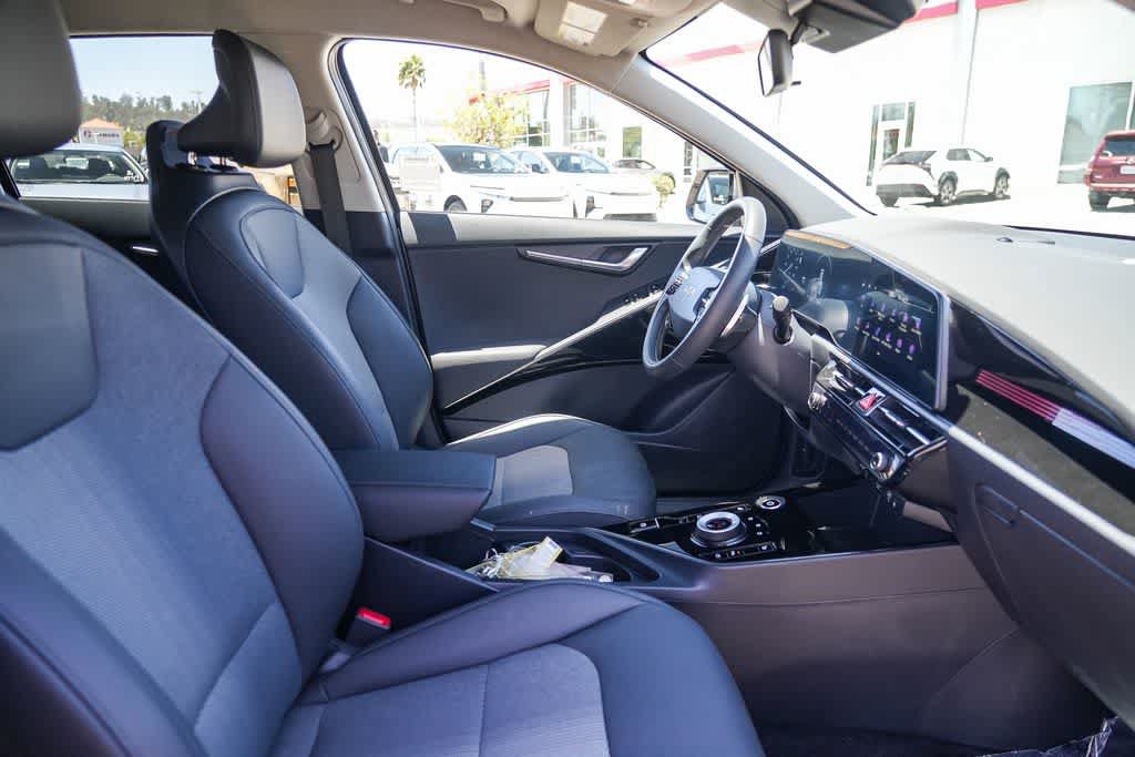 Used 2024 Kia Niro Wind FWD image 16