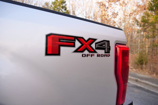 Used 2019 Ford F350 XLT w/ XLT Premium Package image 9
