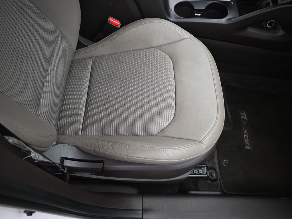 Used 2015 Hyundai Tucson SE AWD/4WD image 33