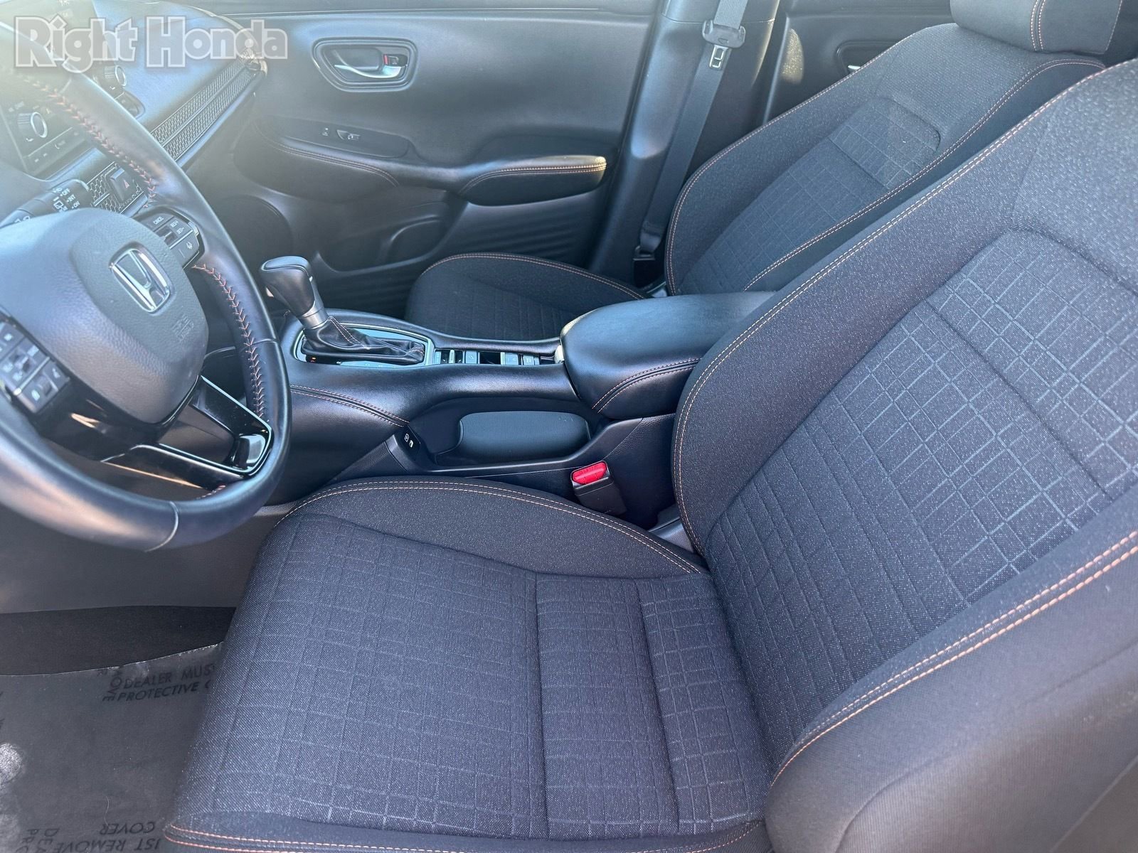 Used 2025 Honda HR-V Sport image 12