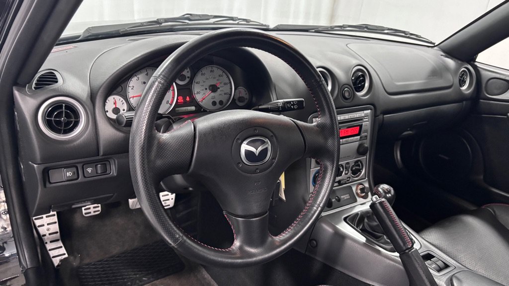 Used 2005 MAZDA MX-5 Miata MAZDASPEED RWD image 17