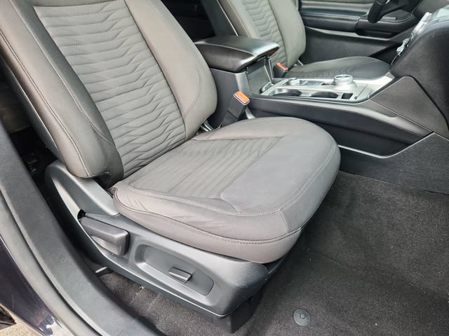 Used 2020 Ford Explorer XLT w/ Comfort Package AWD/4WD image 24