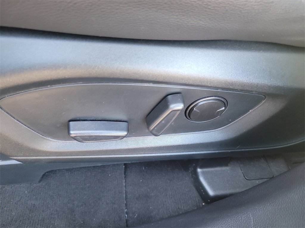 Certified 2022 Ford Explorer ST w/ ST Street Pack image 19