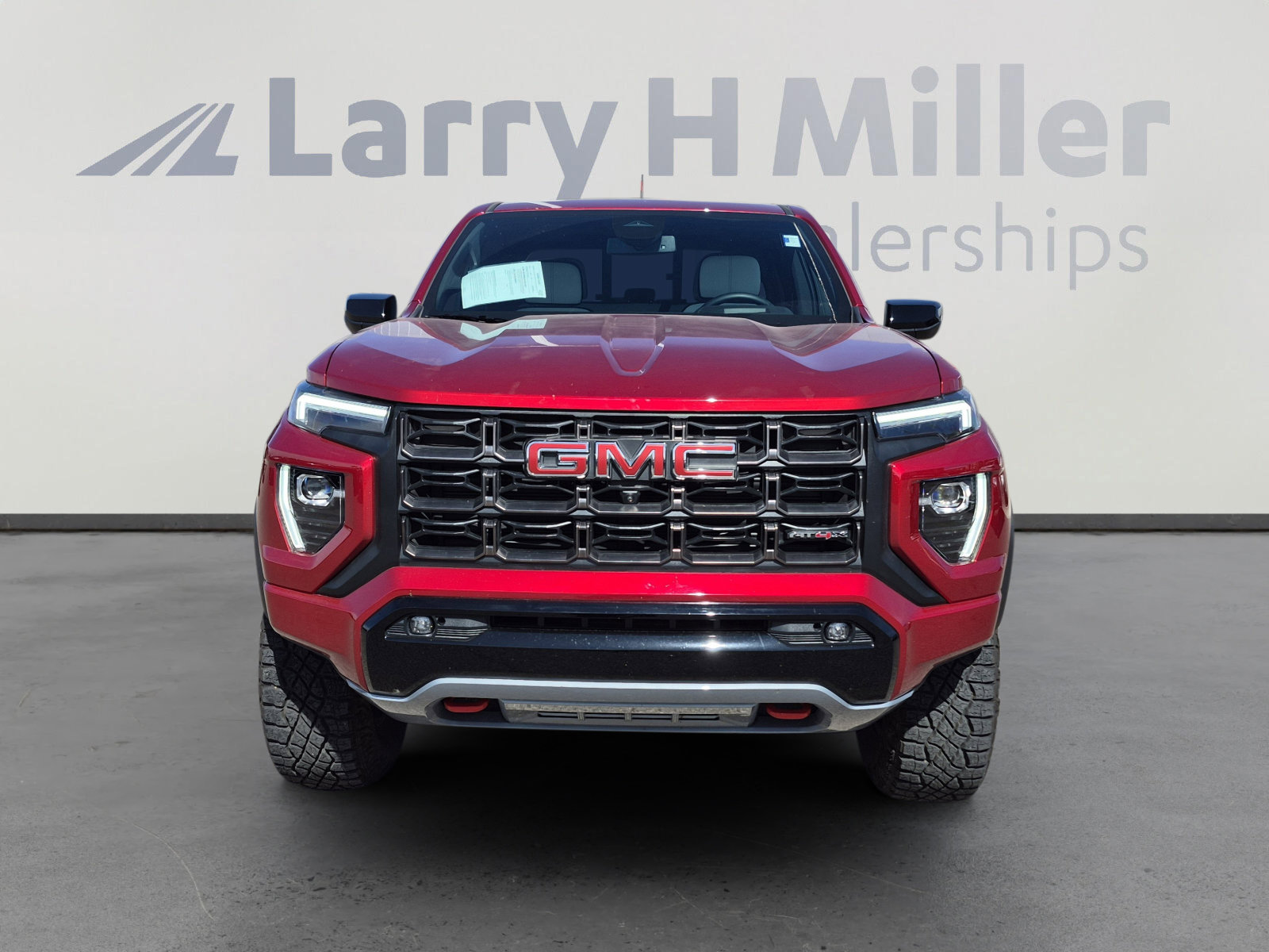 Used 2024 GMC Canyon AT4X image 8