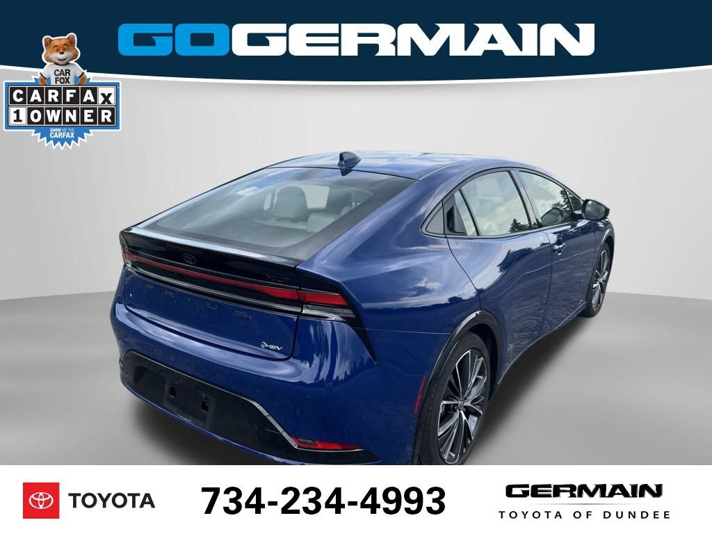 Used 2025 Toyota Prius XLE AWD/4WD image 7