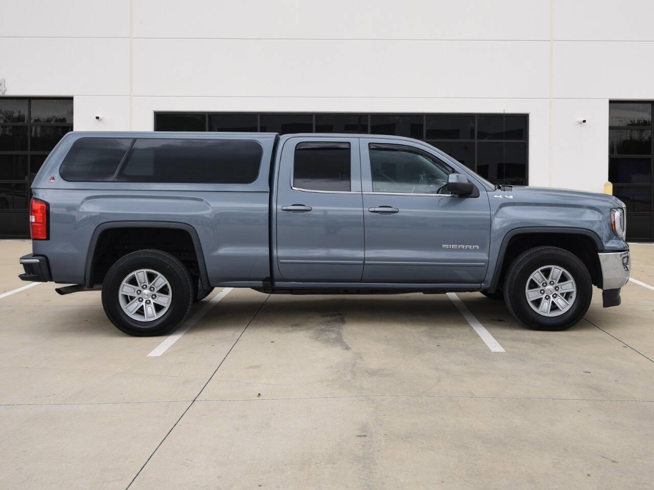 Used 2016 GMC Sierra 1500 SLE w/ SLE Value Package AWD/4WD image 10