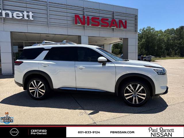 Certified 2025 Nissan Pathfinder Platinum FWD image 5