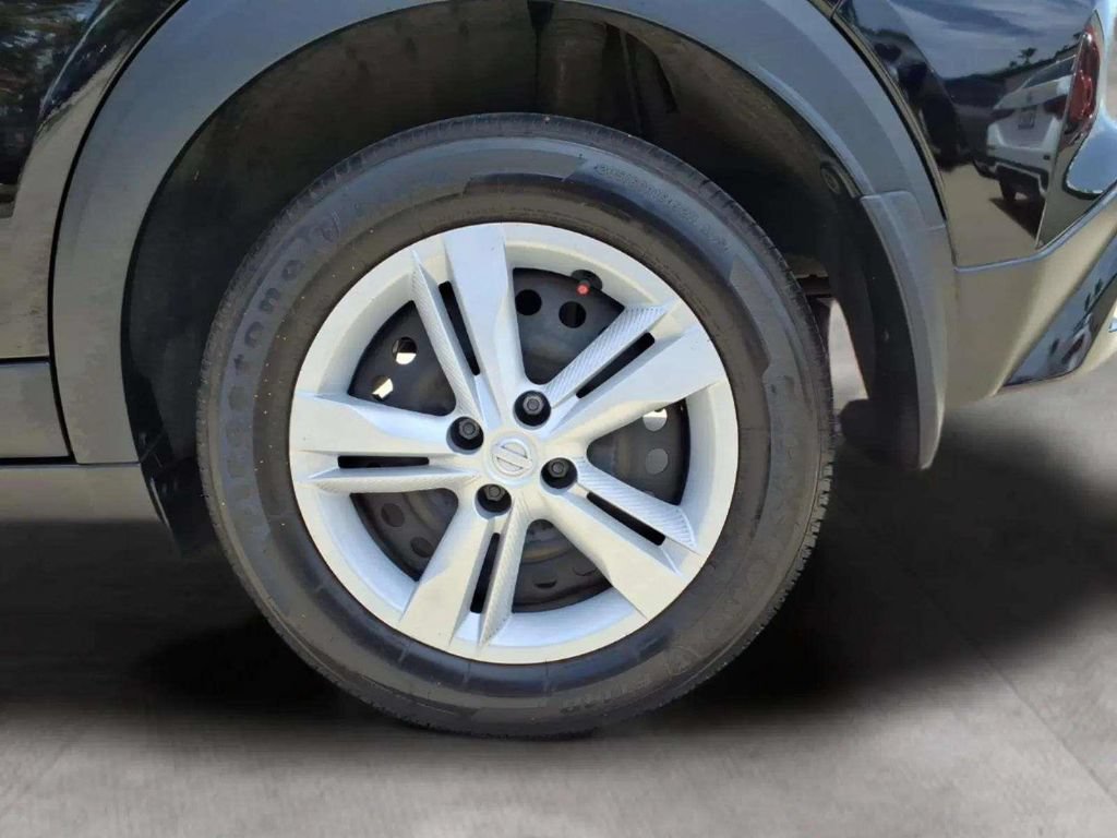 Used 2024 Nissan Kicks S FWD image 19