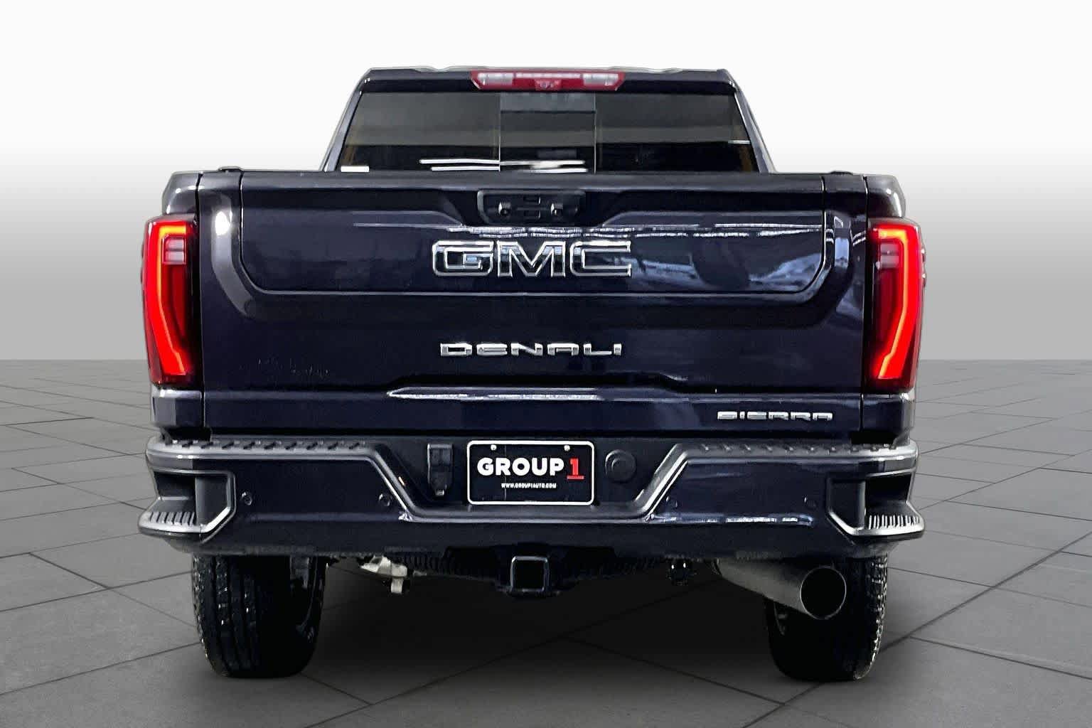 Certified 2024 GMC Sierra 2500 Denali Ultimate AWD/4WD image 5