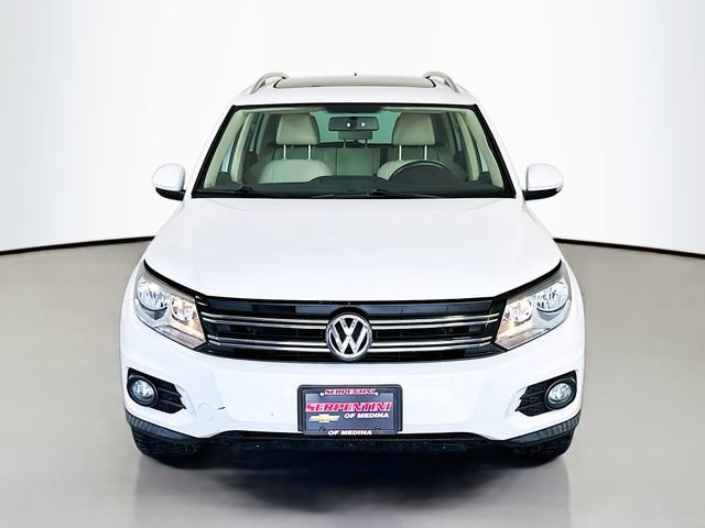 Used 2015 Volkswagen Tiguan SE image 4