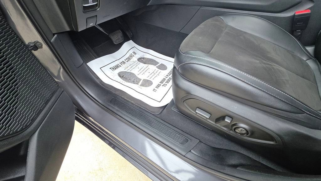 Used 2023 Jeep Grand Cherokee Altitude AWD/4WD image 22