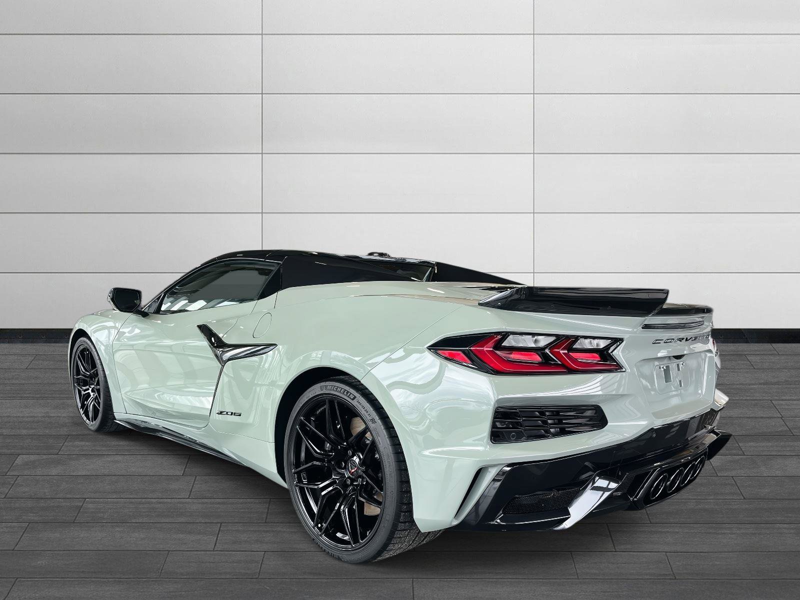 Used 2024 Chevrolet Corvette Z06 image 4