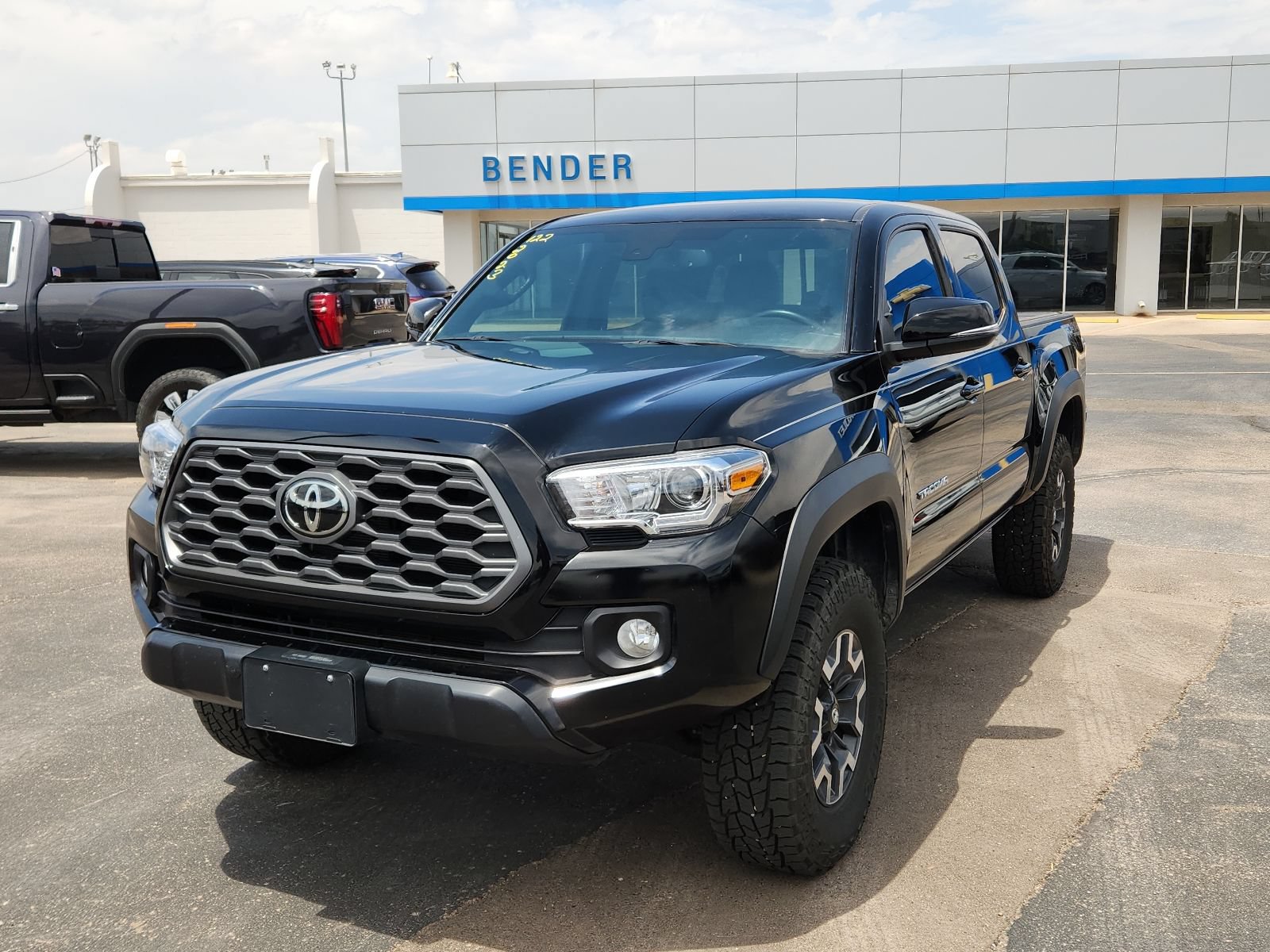 Used 2023 Toyota Tacoma TRD Off-Road AWD/4WD image 1