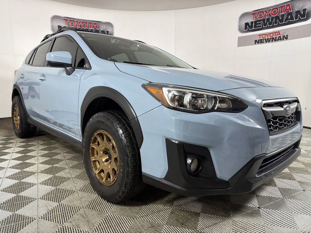 Used 2020 Subaru Crosstrek 2.0i Premium w/ Moonroof Package 2 AWD/4WD image 1