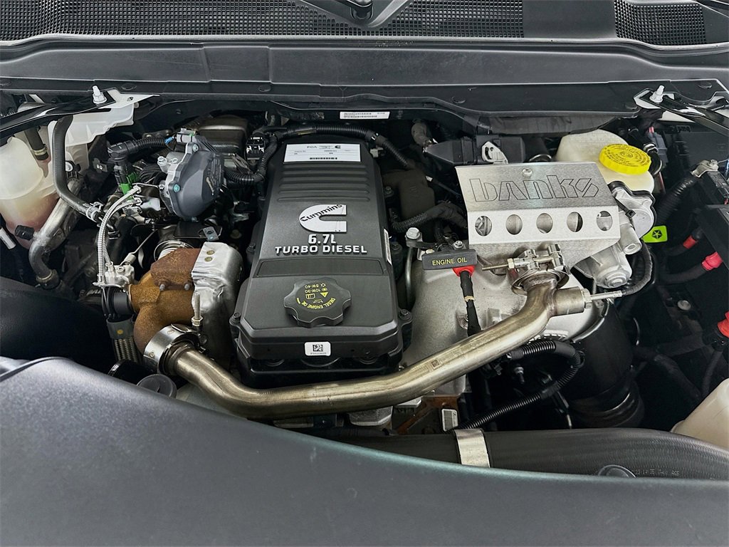 Used 2023 RAM 3500 Laramie w/ Night Edition image 32