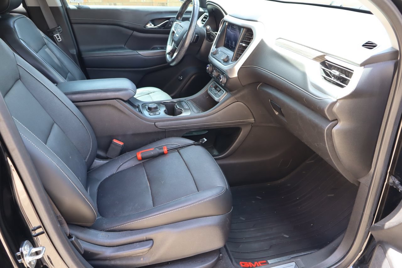 Used 2020 GMC Acadia SLT FWD image 17