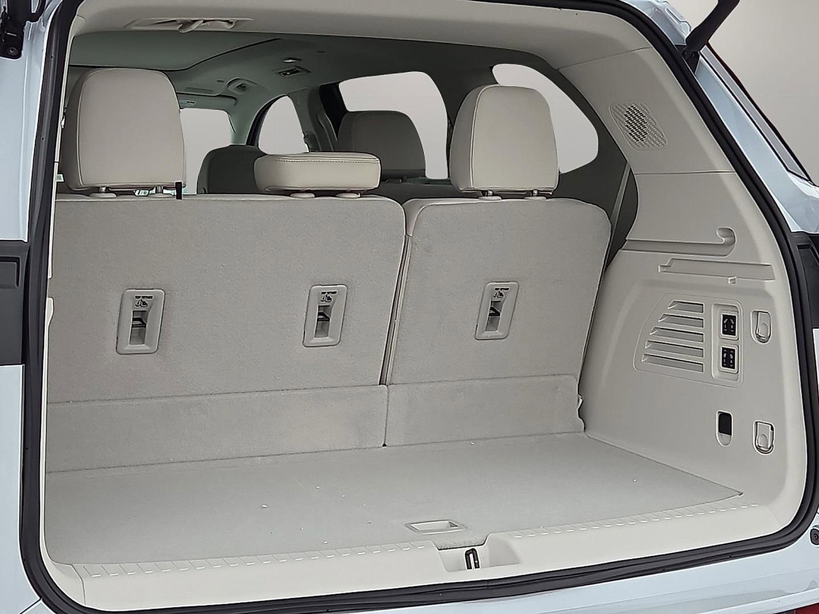 New 2026 Buick Enclave Avenir image 9