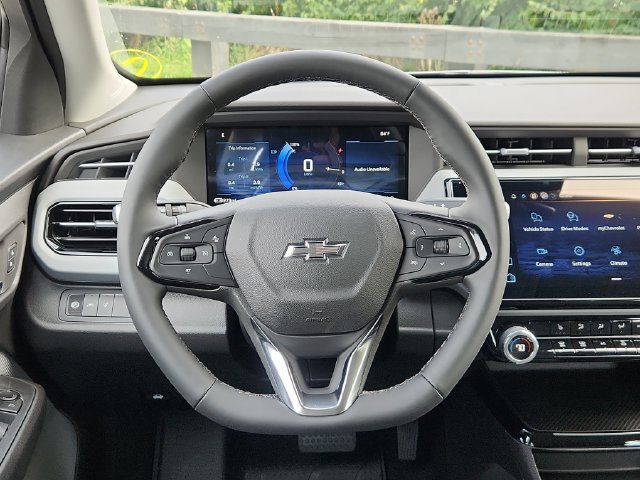 New 2027 Chevrolet Bolt LT w/ Comfort Package FWD image 21