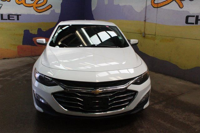 Used 2022 Chevrolet Malibu LT FWD image 3