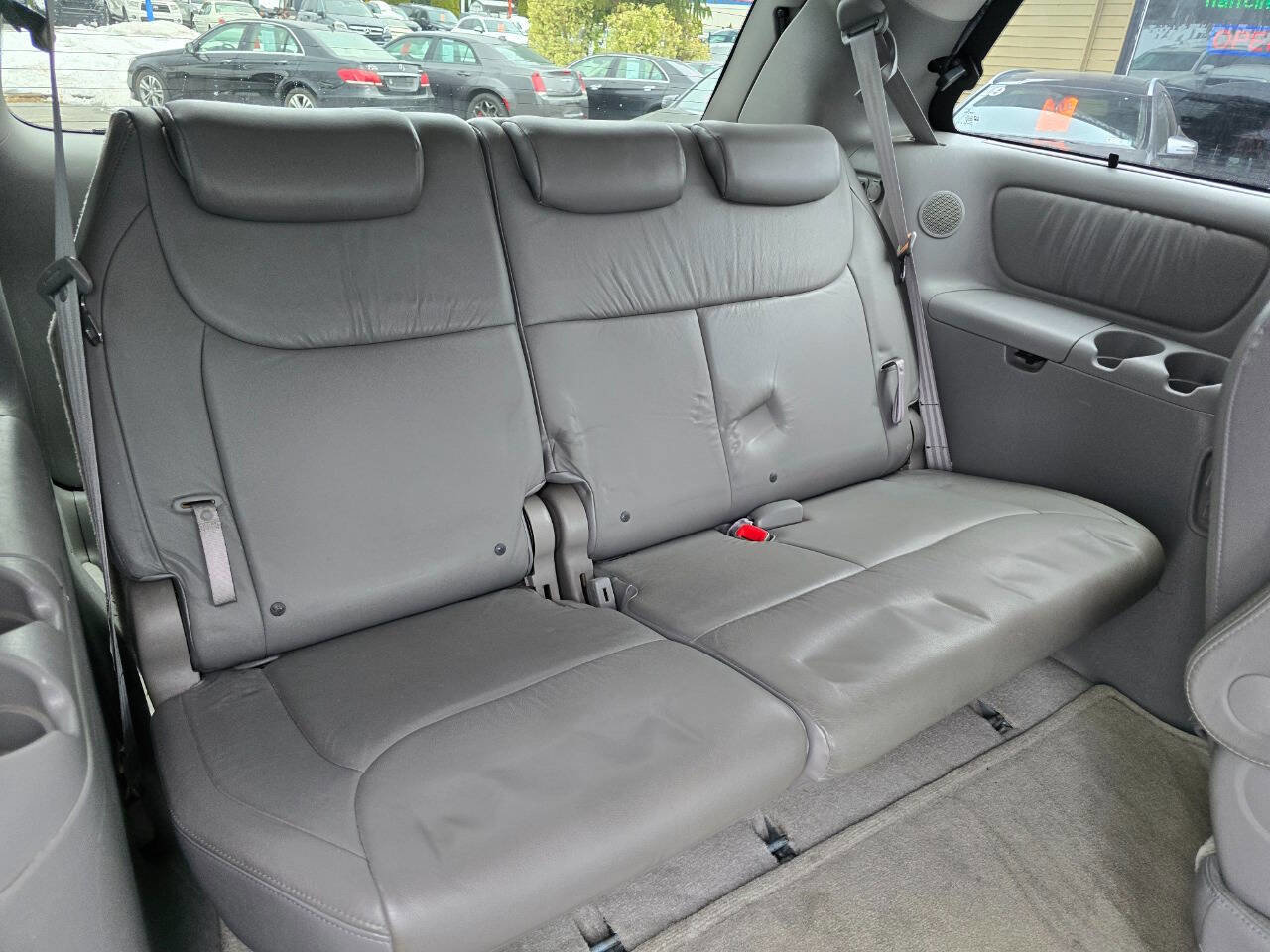 Used 2006 Toyota Sienna XLE Limited AWD/4WD image 32