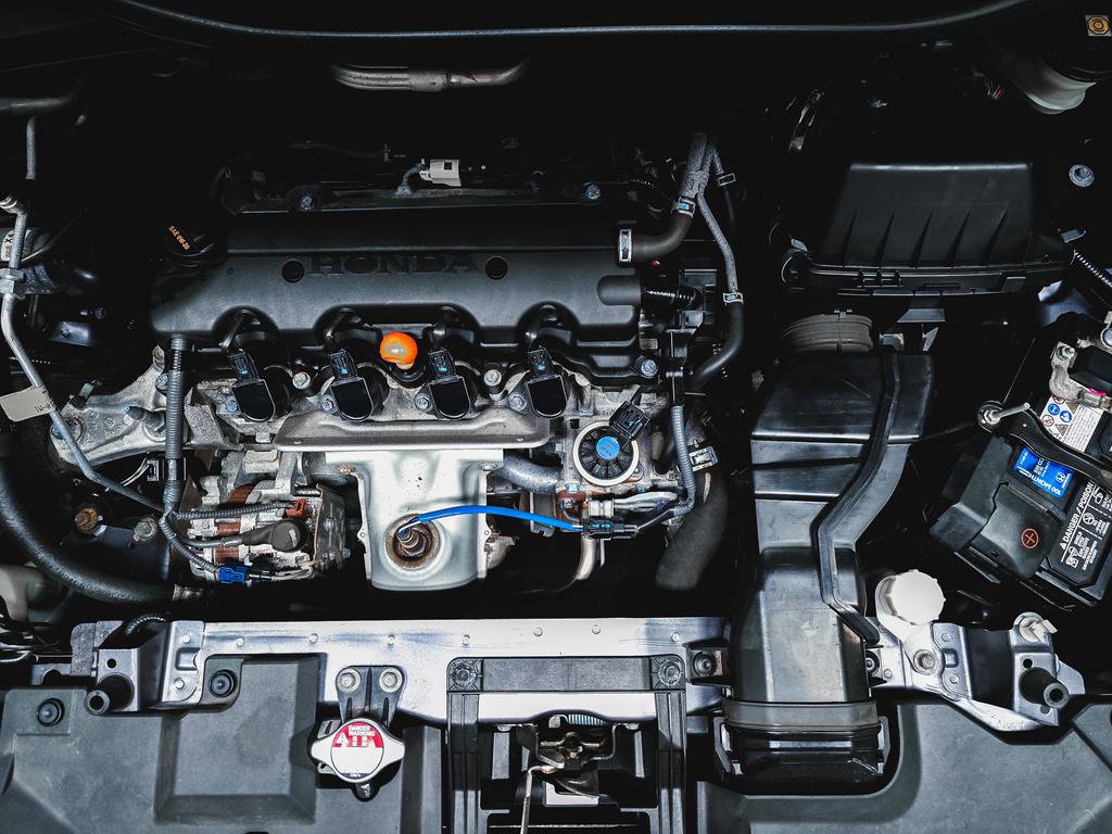 Used 2019 Honda HR-V Touring image 12