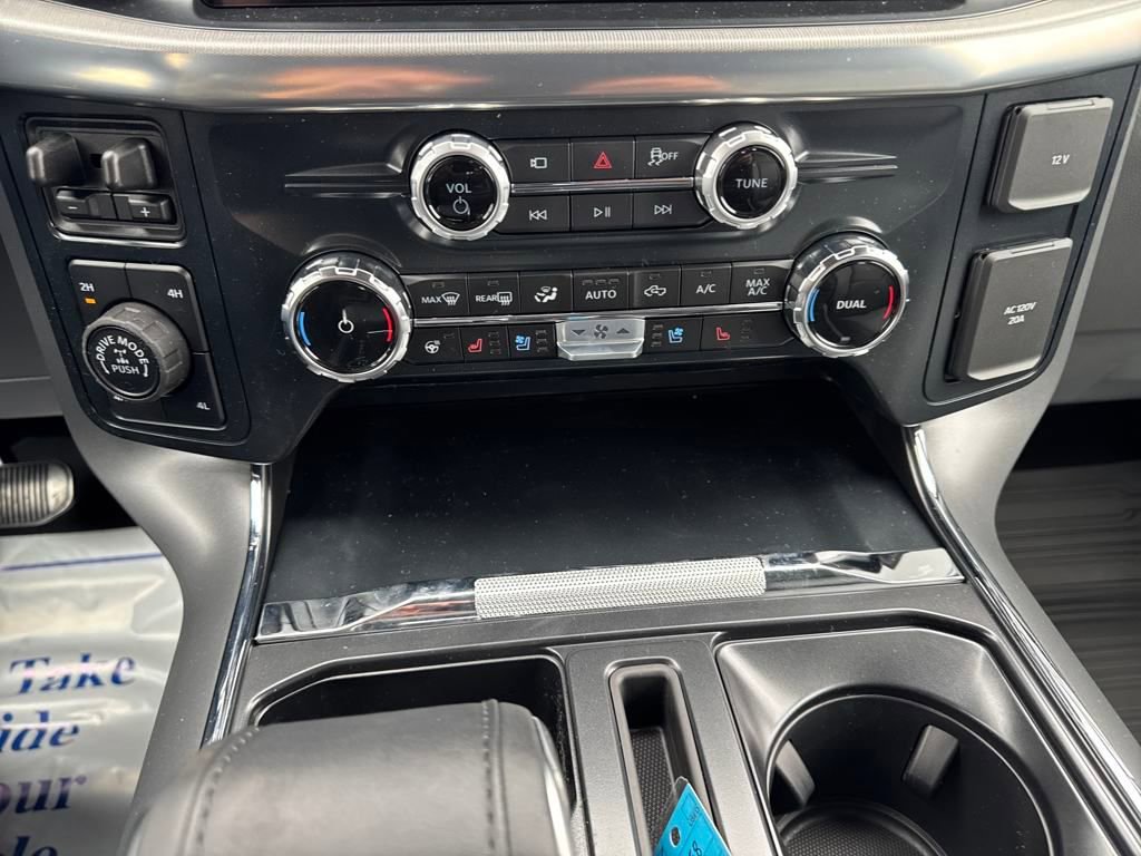 New 2025 Ford F150 Lariat w/ Equipment Group 502A High image 17