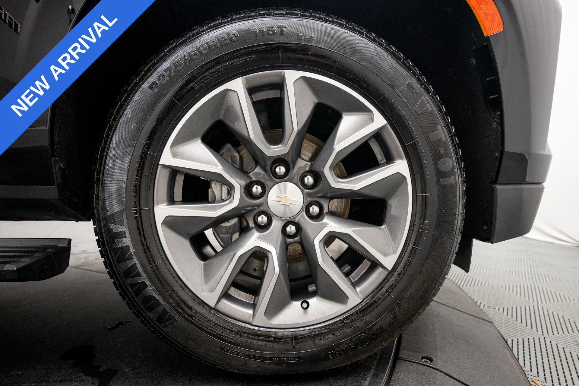Used 2023 Chevrolet Tahoe Premier AWD/4WD image 25