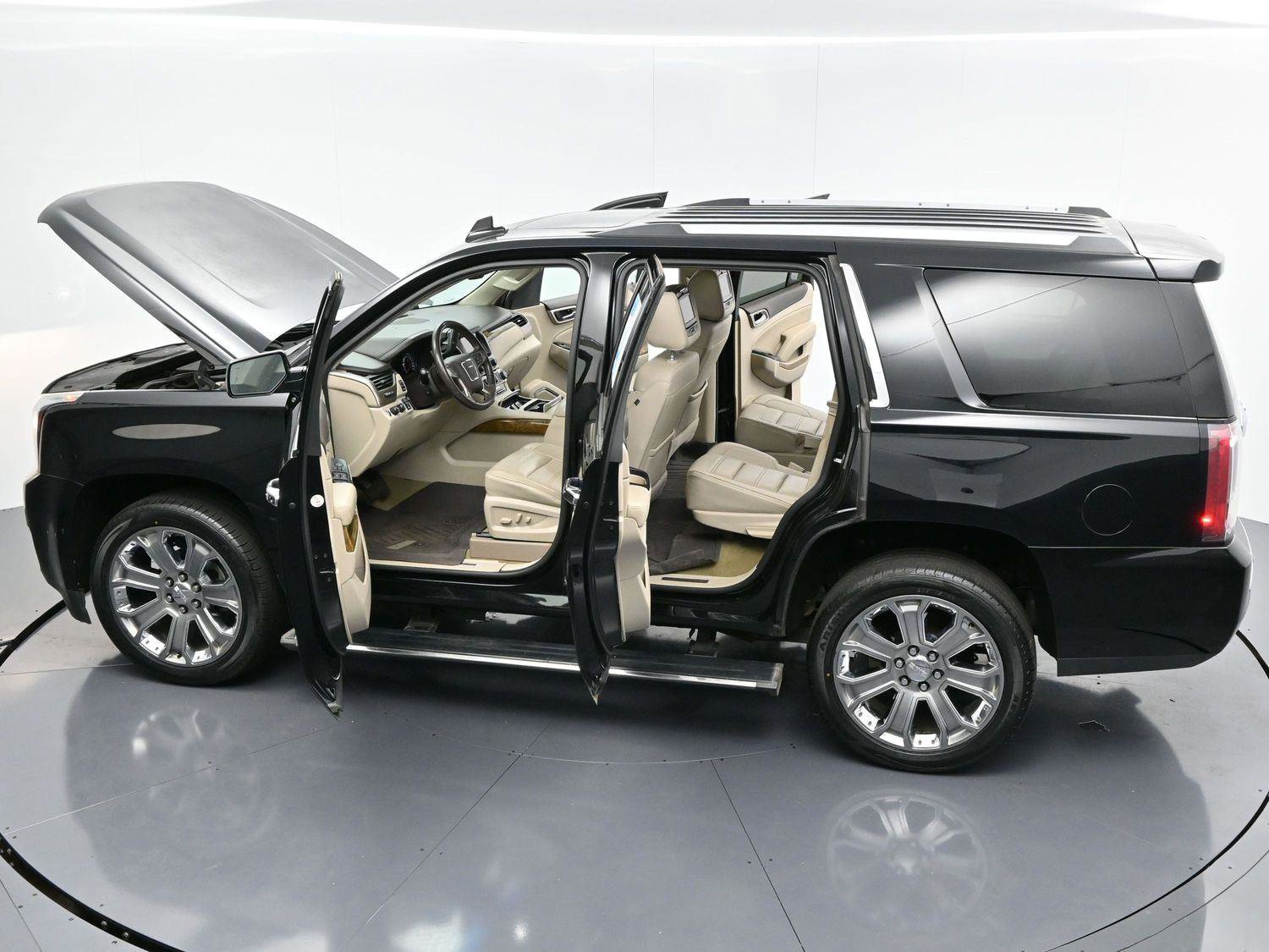 Used 2017 GMC Yukon Denali image 45